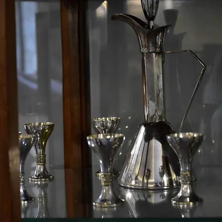 מלון Zarouchla Inn