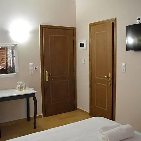 Zarouchla Inn *