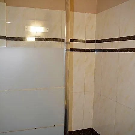 Ξενοδοχείο Zarouchla Inn