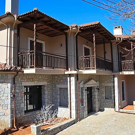 Zarouchla Inn *
