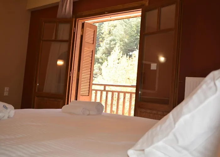 Zarouchla Inn מלון *