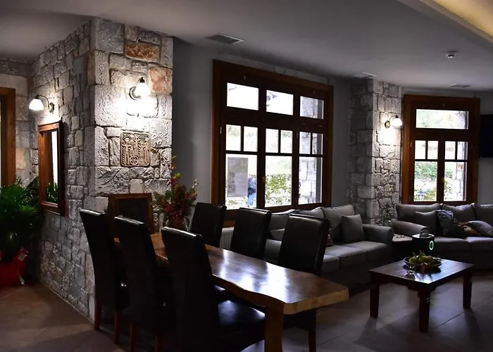 Hotel Zarouchla Inn *